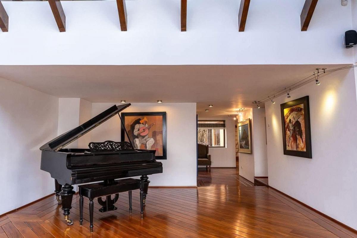 Vendo o Rento Exclusivo Pent House Duplex - Sector Quito Tenis — imagen 8