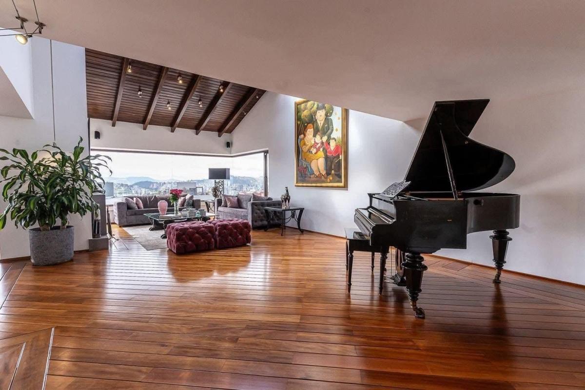 Vendo o Rento Exclusivo Pent House Duplex - Sector Quito Tenis — imagen 7