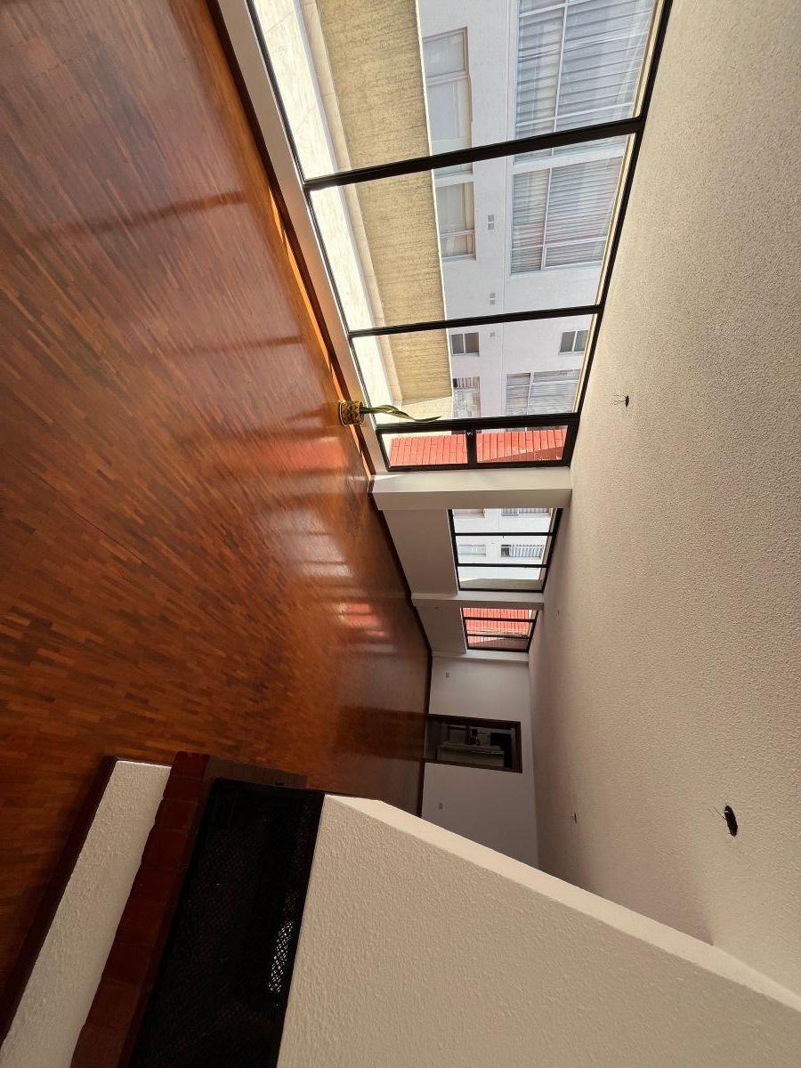 Duplex de 192 m Sector La Carolina Cerca a Mall El Jardin y Estación del Metro — imagen 8