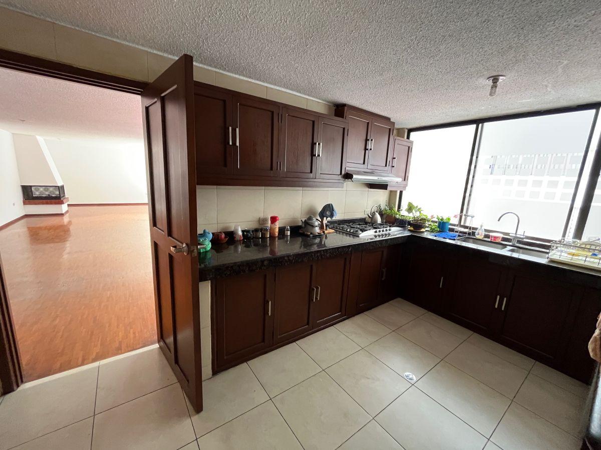Duplex de 192 m Sector La Carolina Cerca a Mall El Jardin y Estación del Metro — imagen 7