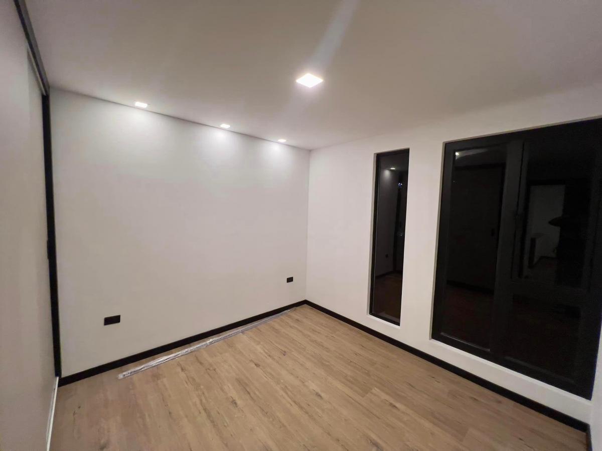 Hermosa Casa en Venta, Sector Av del Migrante, Azuay — imagen 4