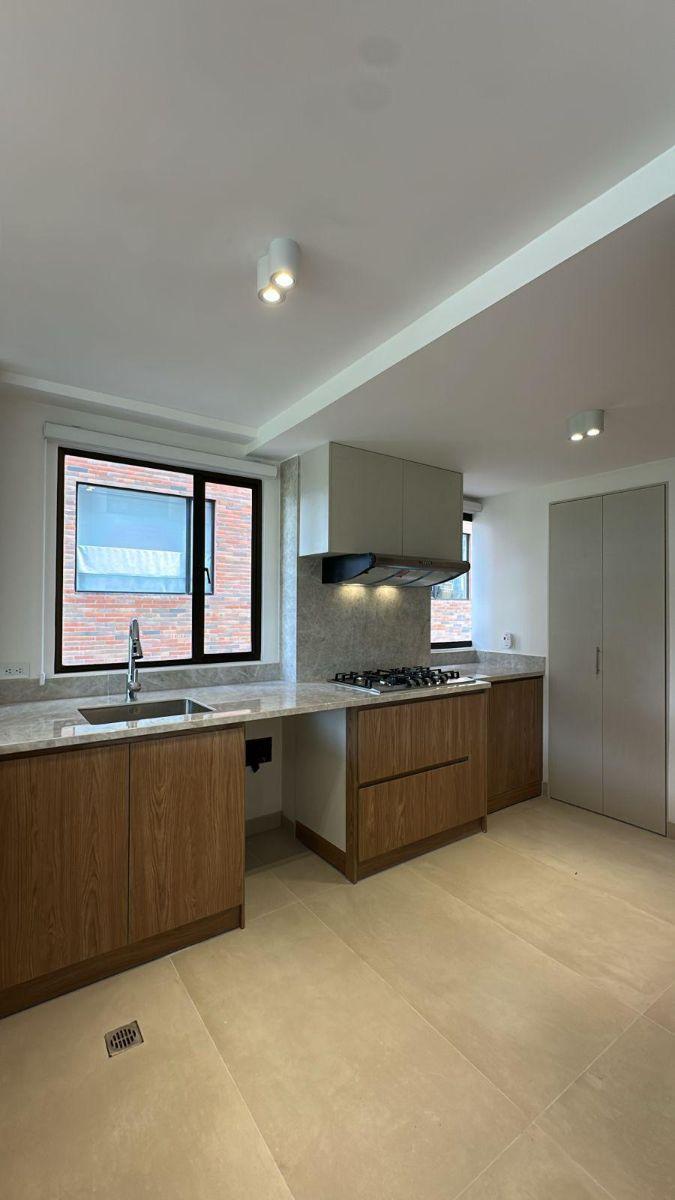 Departamento Remodelado en Venta 105 m², 2 Dorm., Parqueadero, Bodega Excelente Zona — imagen 7