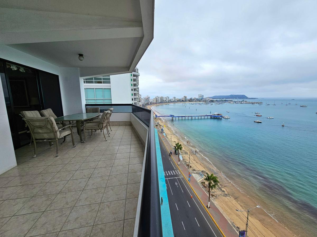 Vendo Lindo Departamento con Amplio Balcon Vista Al Mar en Salinas — imagen 9