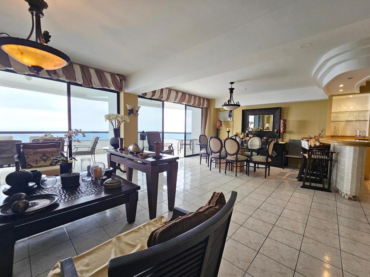 Vendo Lindo Departamento con Amplio Balcon Vista Al Mar en Salinas — imagen 6