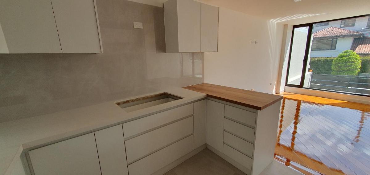 Se Vende Departamento Dentro de La Urbanización El Condado. Provincia de Pichincha — imagen 10