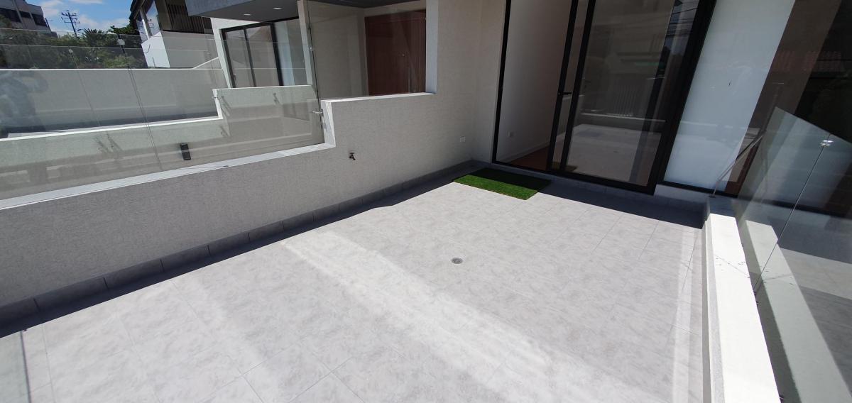 Se Vende Departamento Dentro de La Urbanización El Condado. Provincia de Pichincha — imagen 6
