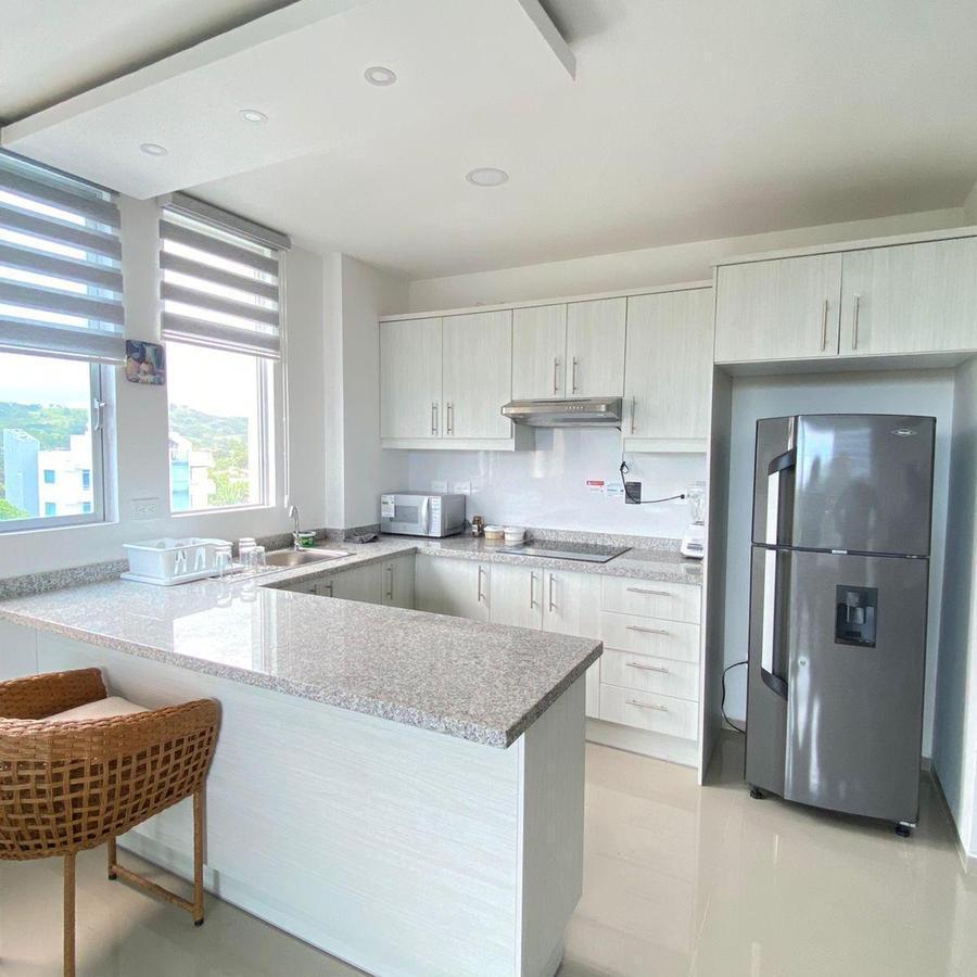 Departamento de 3 Habitaciones en Tonsupa — imagen 7
