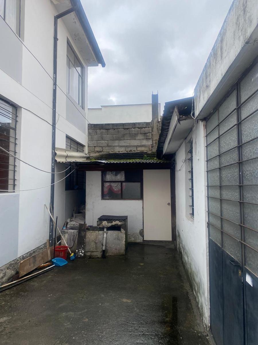 Casa Rentera Independiente en Venta Sector Kennedy 2 Departamentos, 1 Suite — imagen 5
