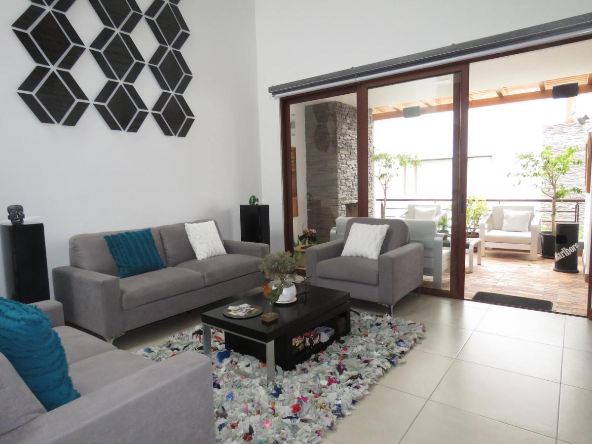 Casa de Venta en San Juan de Cumbaya - Quito — imagen 5