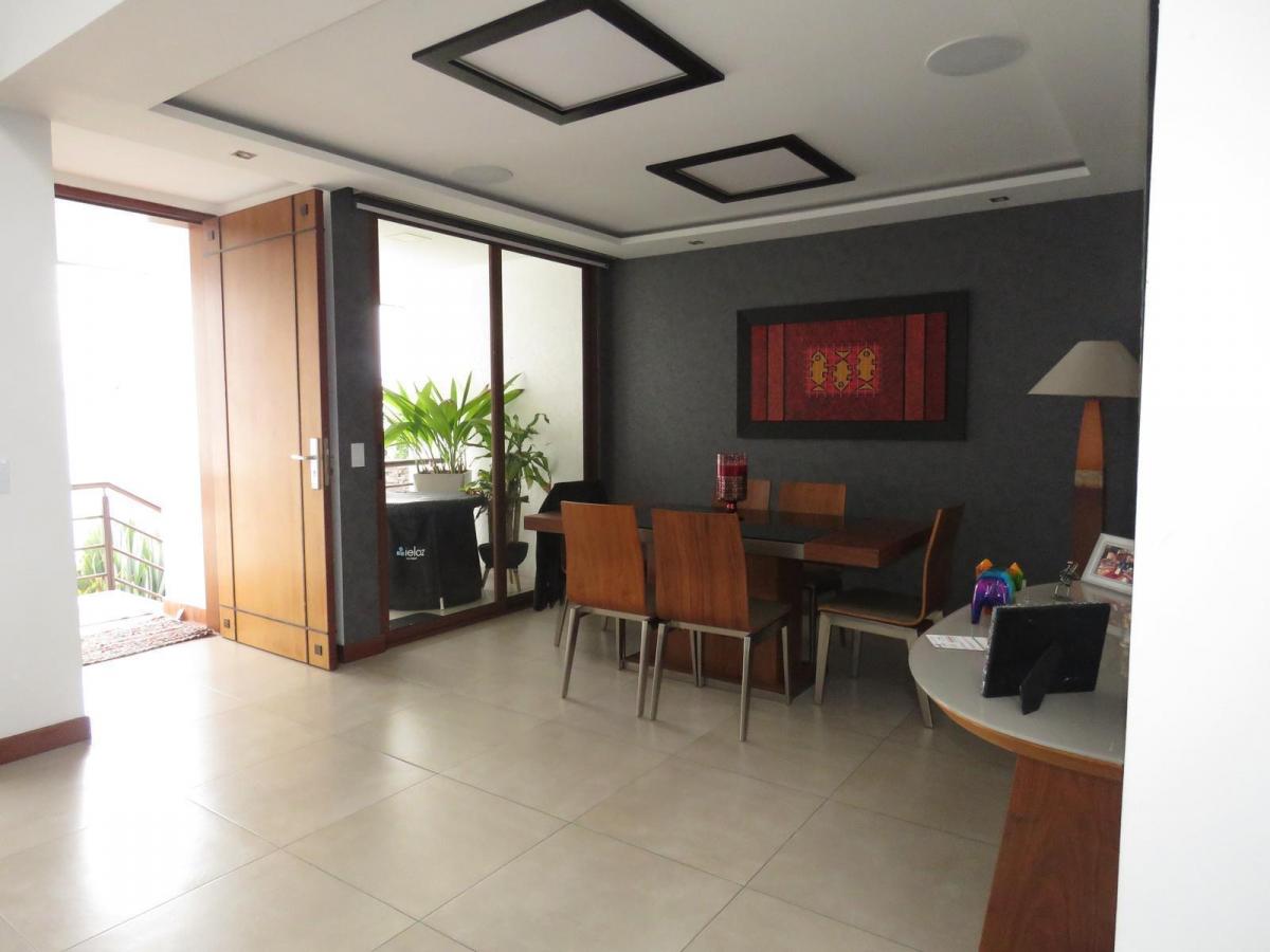 Casa de Venta en San Juan de Cumbaya - Quito — imagen 4