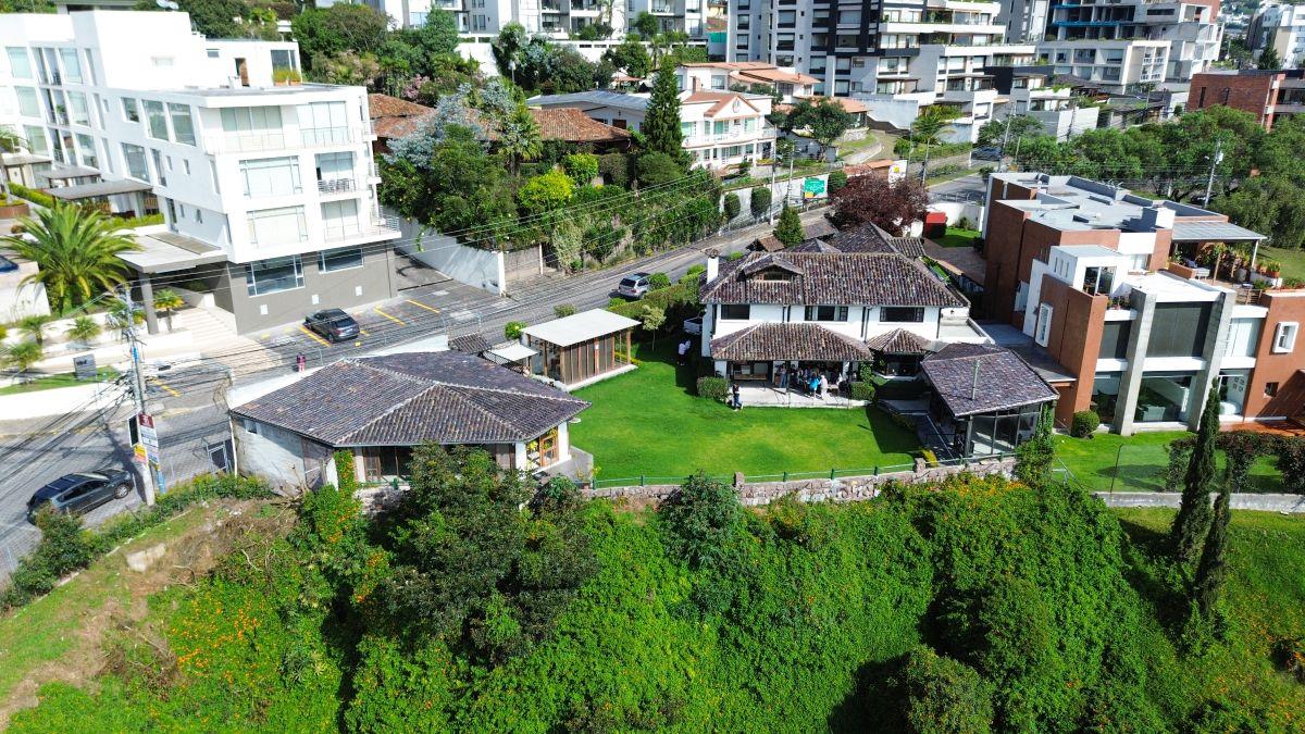 Casa Comercial con Terreno en Cumbayá 901 m² — imagen 10