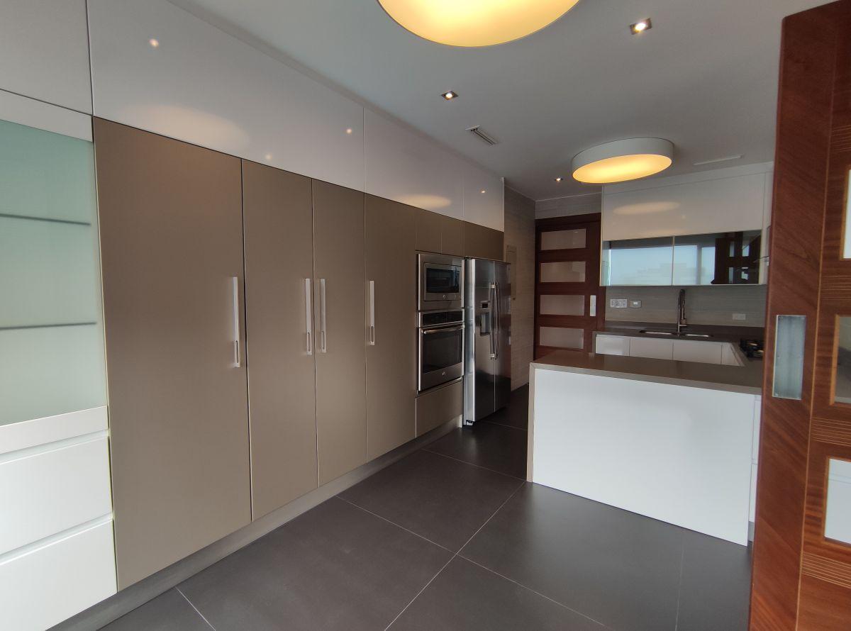 Penthouse con Balcon, Vista de Venta en Bellavista — imagen 8