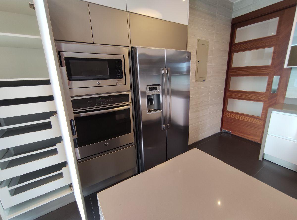 Penthouse con Balcon, Vista de Venta en Bellavista — imagen 6