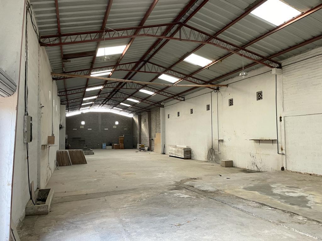 Mv - en Renta o Venta Terreno con Galpones, 5126 m² y 1366,94 m² de Construccion, Puembo — imagen 9