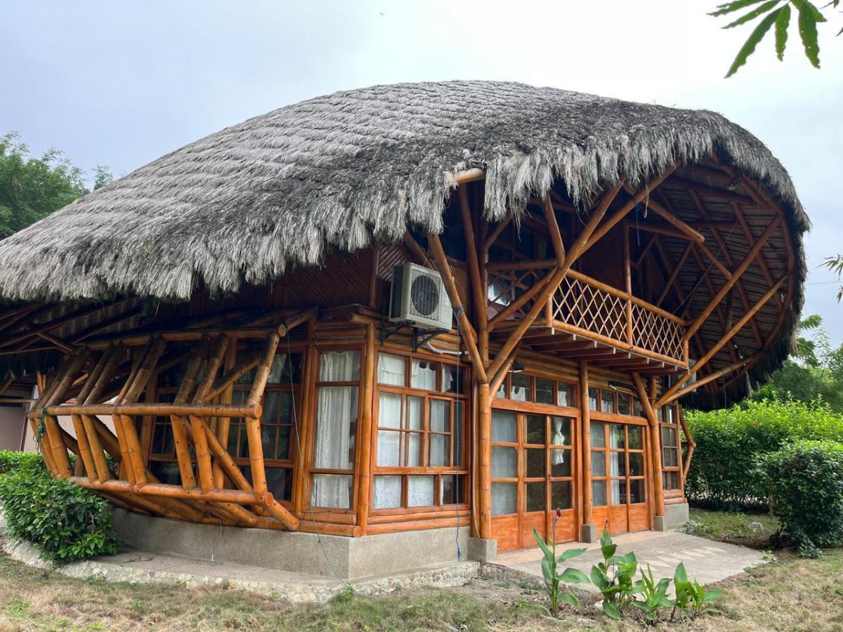 Vendo Terreno Que Incluye Hosteria Al Pie del Mar en Ayampe Ecuador, Manabí — imagen 6