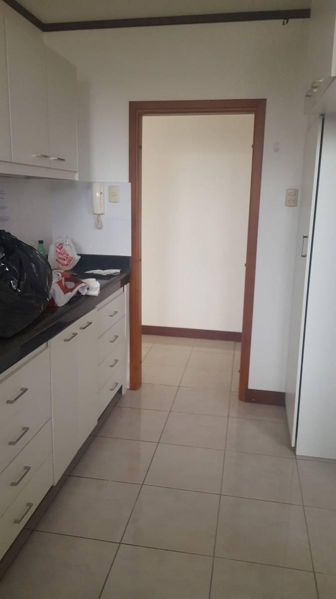 Vendo Departamento en Urdesa - A. Espinoza, Guayas — imagen 7