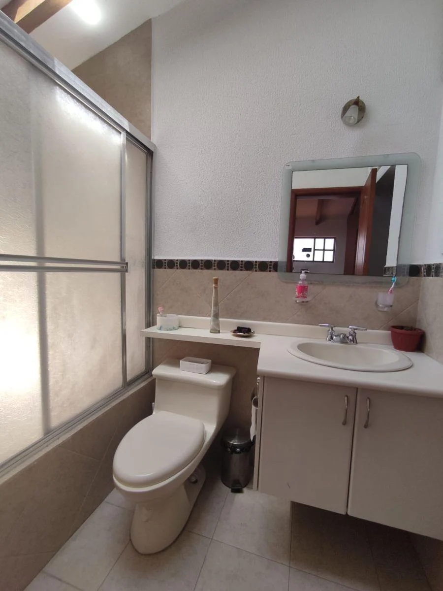 Venta Casa Tipo Hacienda en Playa Chica | Valle de Los Chillos | Cerca San Luis Shopping — imagen 2