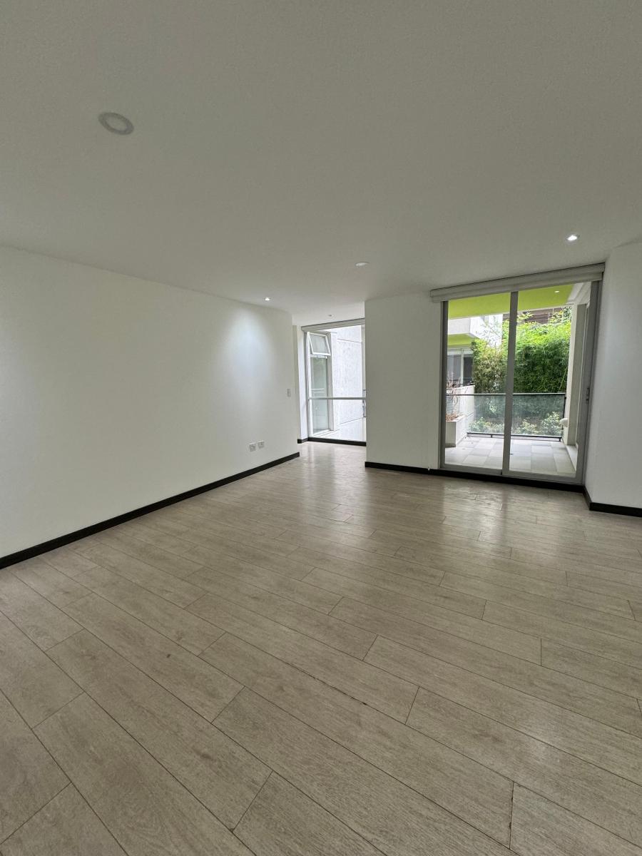 De Venta Hermoso Departamento (González Suárez) — imagen 8