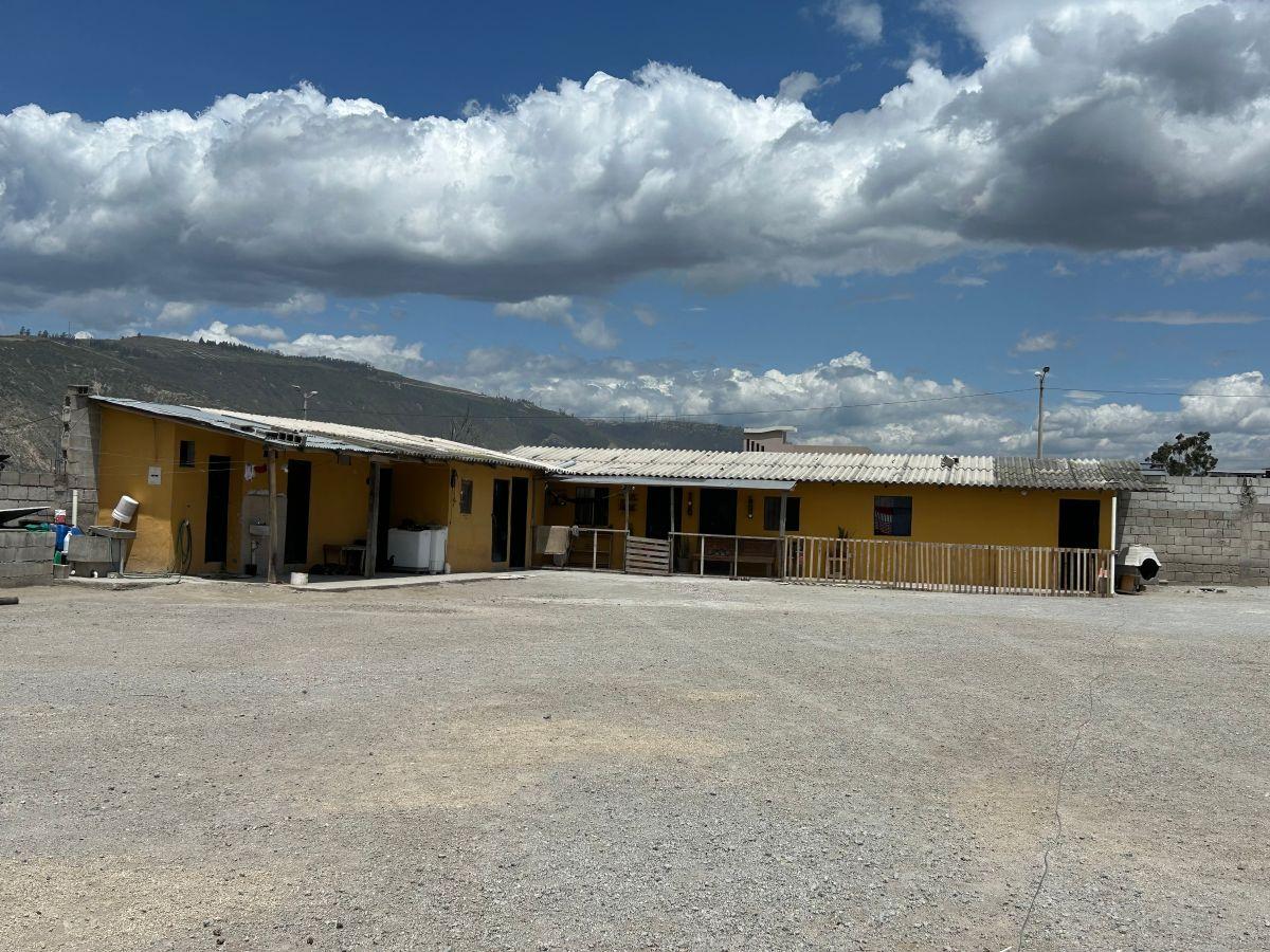 Terreno de 2944 m² en Venta en Calle Principal con Uso Comercial en San Antonio - Mitad del Mundo — imagen 7
