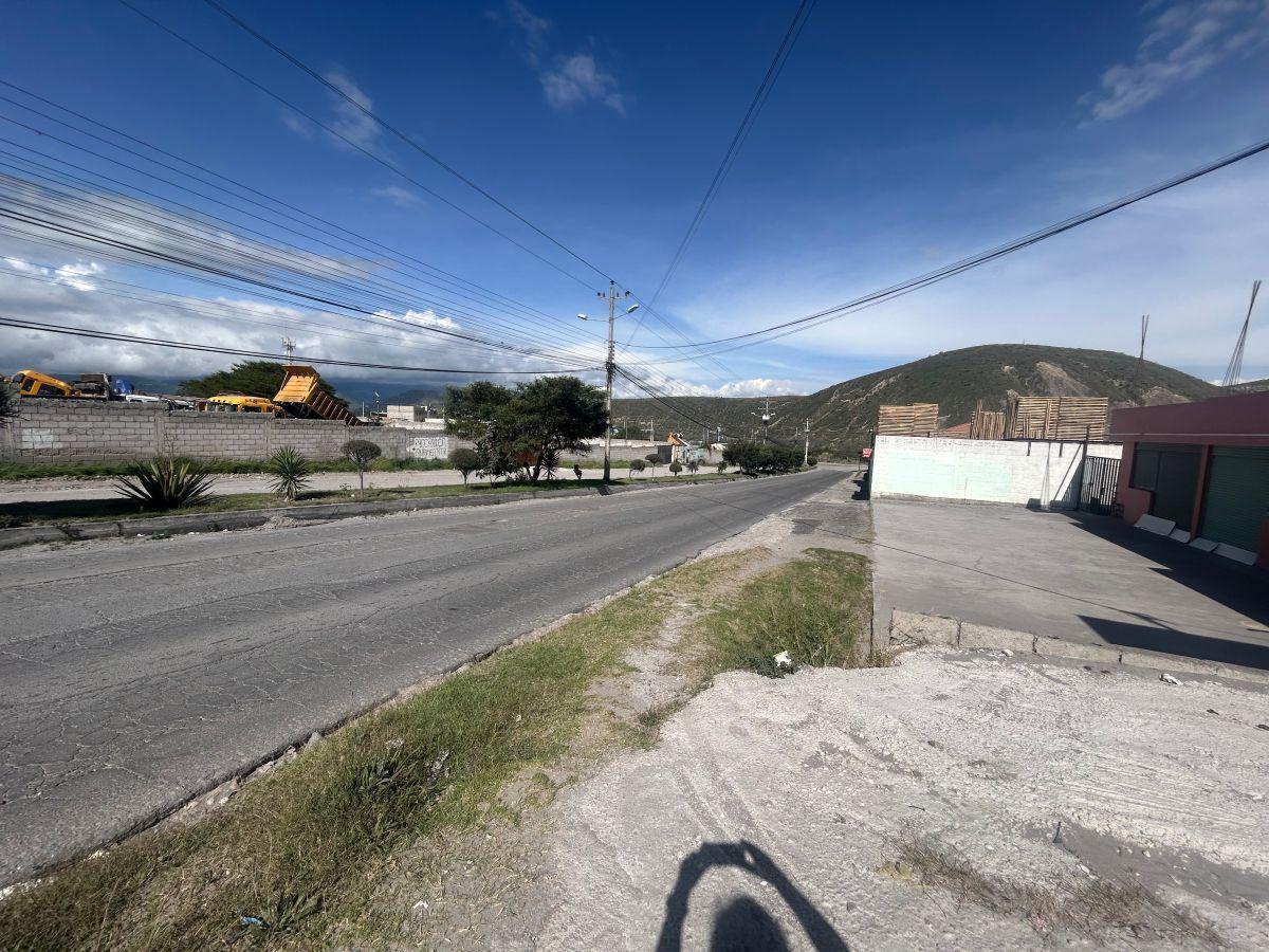 Terreno de 2944 m² en Venta en Calle Principal con Uso Comercial en San Antonio - Mitad del Mundo — imagen 6