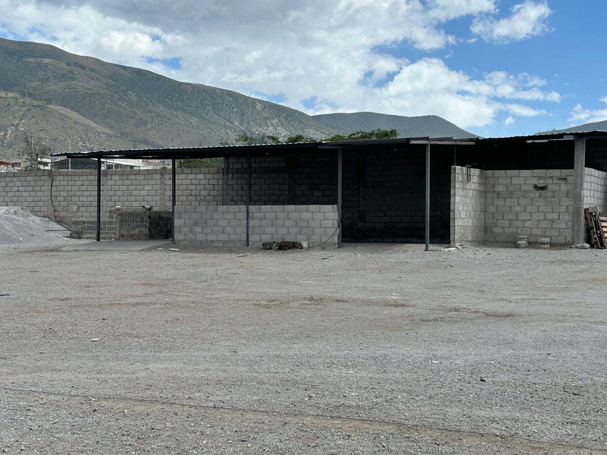 Terreno de 2944 m² en Venta en Calle Principal con Uso Comercial en San Antonio - Mitad del Mundo — imagen 4
