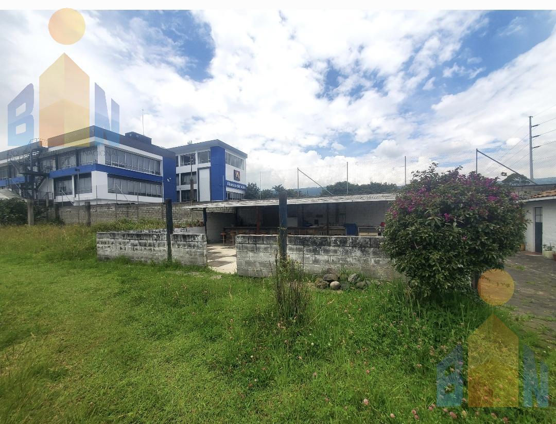 Terreno con Galpón y Casa en Venta en El Valle de Los Chillos Sector San Rafael — imagen 9