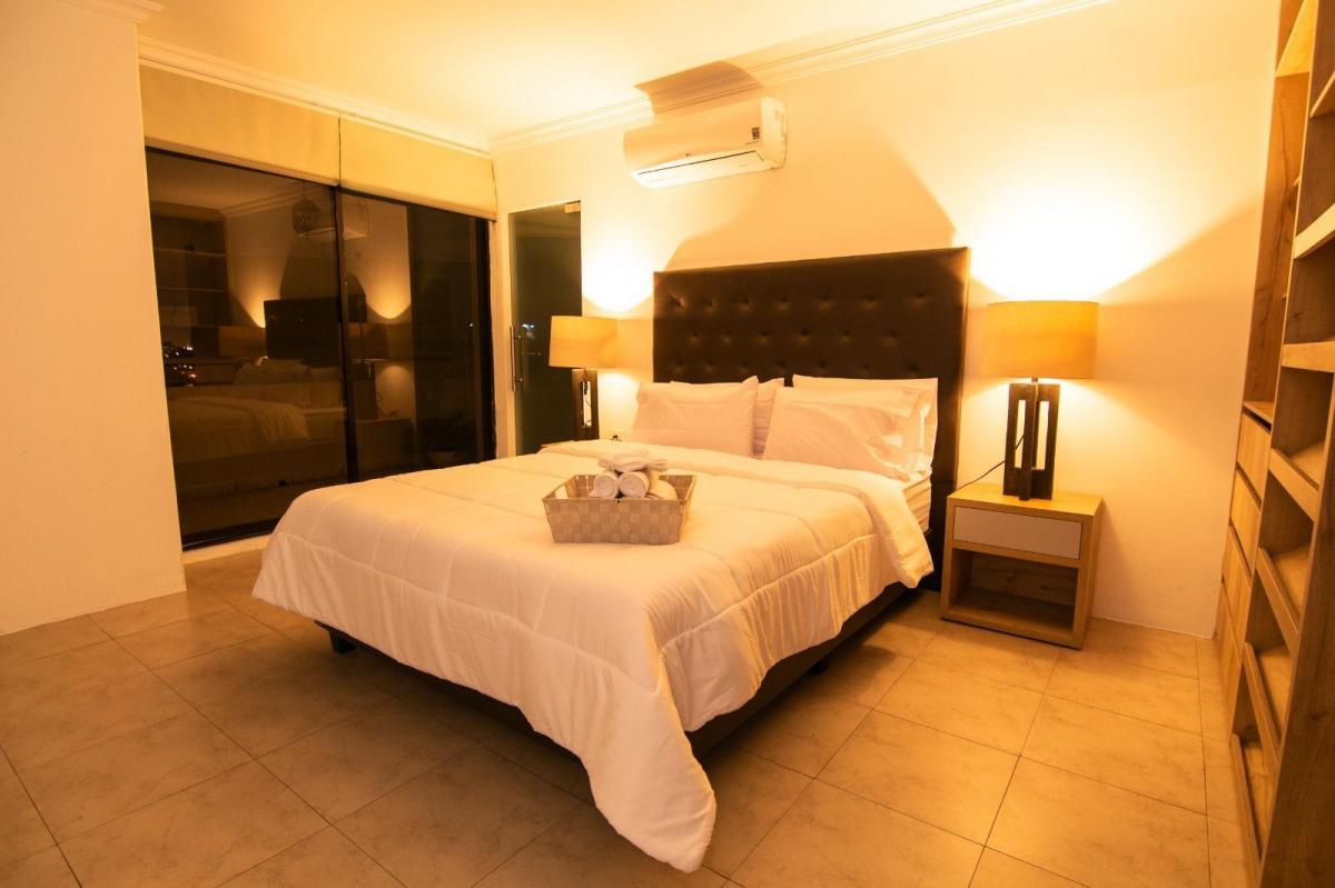Venta Departamento - 4 Dorm. - 3 Garajes - Airbnb - Lomas de Urdesa (W. L), Guayas — imagen 6