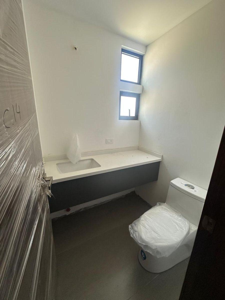 Casa de 220 m² con 3 Habitaciones en Venta en González Suárez — imagen 6
