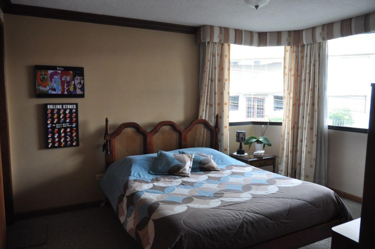Vendo Departamento Cerca de Centros Comerciales, Colegios, Bancos, Sector Quito Tenis — imagen 6