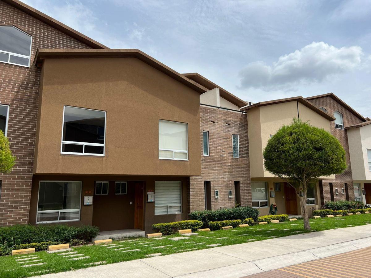 Mv - Sector de Pomasqui, en Venta Casa de 3d, 3 Pisos, 120 m² con Terraza y Patio — imagen 9