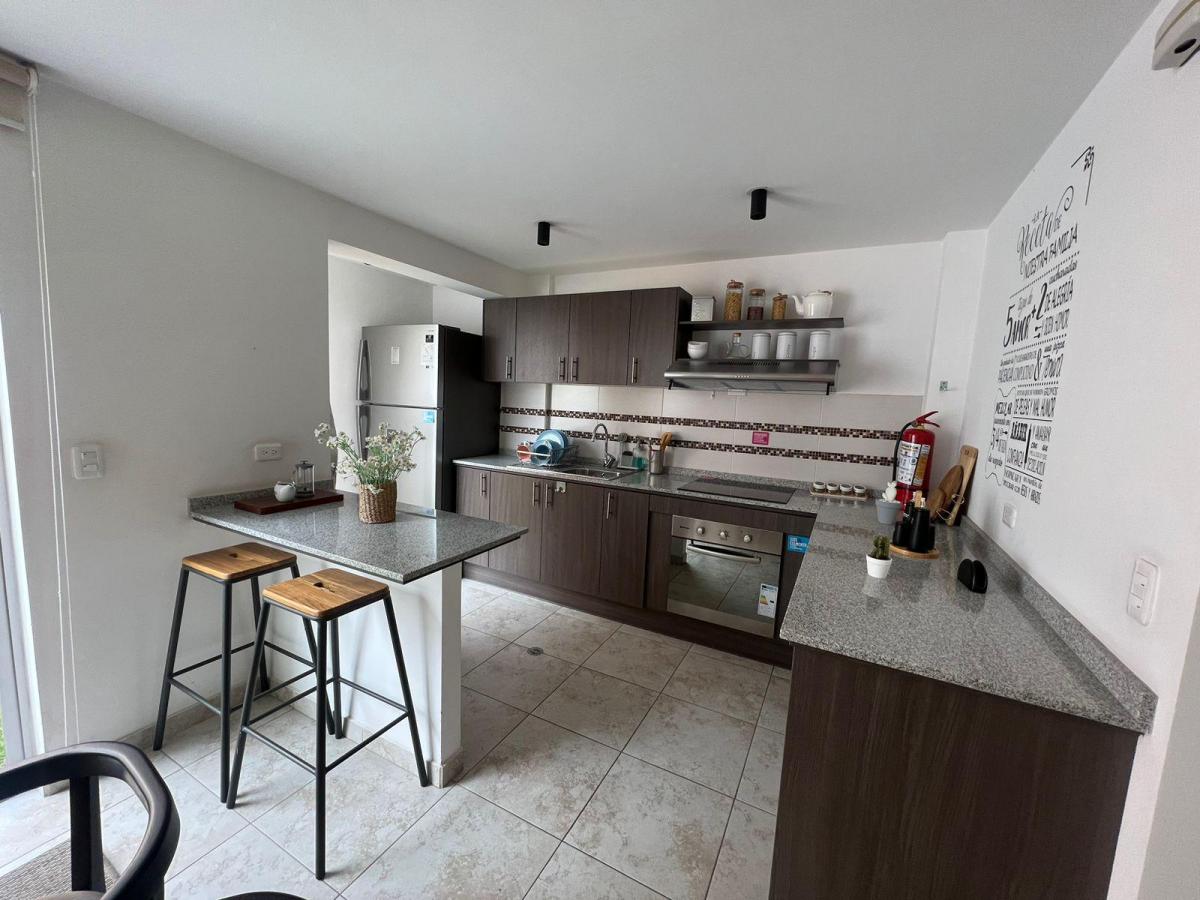Mv - Sector de Pomasqui, en Venta Casa de 3d, 3 Pisos, 120 m² con Terraza y Patio — imagen 6