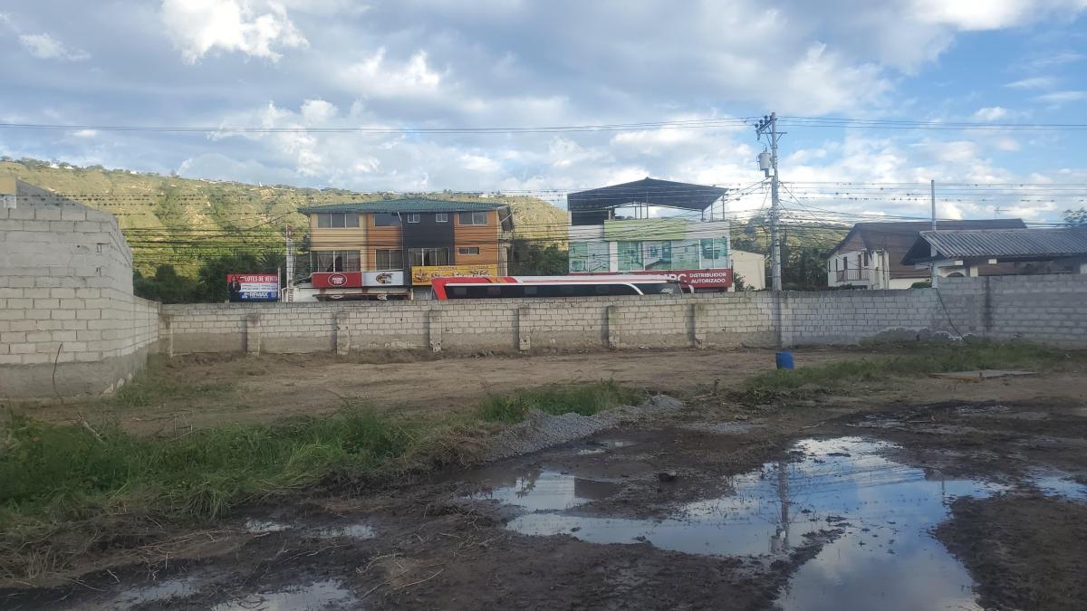 Terreno de Venta Comercial en Guayllabamba, Vía Principal Apto Para Proyecto — imagen 3