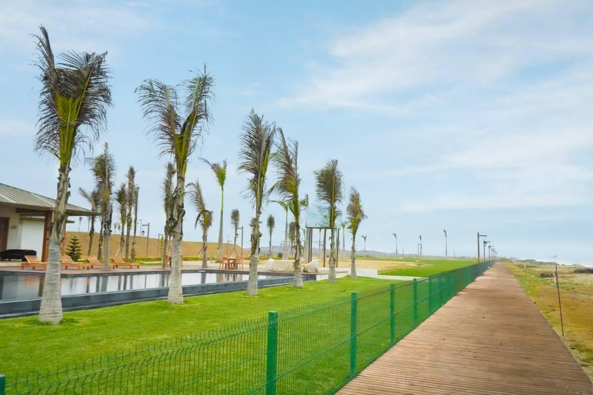 Terreno en Venta Frente a La Laguna Cristalina, Karibao, Km. 7.5 Playas, Guayas — imagen 6