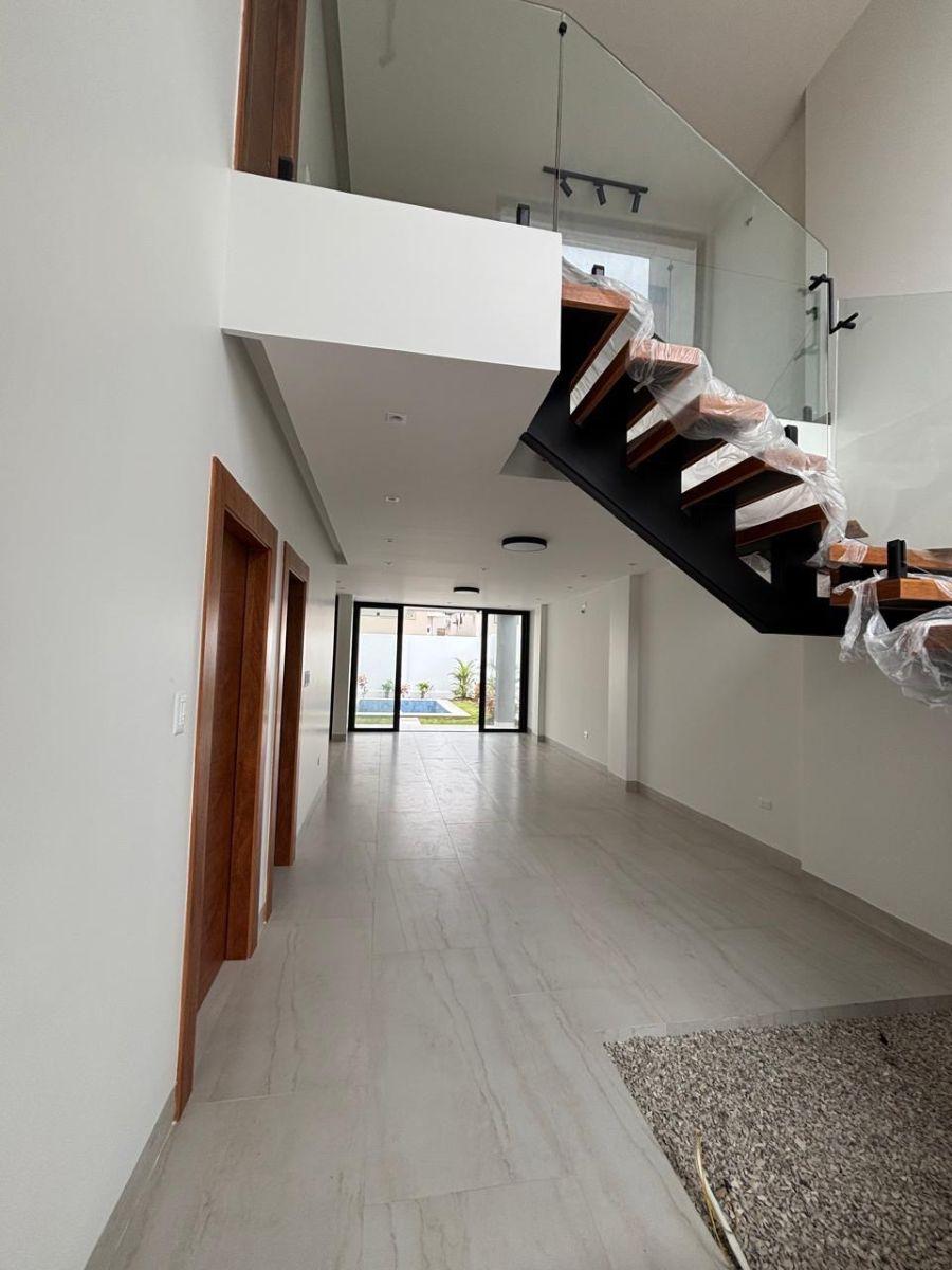 Venta. Vía Samborondon. Isla Celeste. Preciosa Casa Estreno. 4 Habitaciones. $400.000 Negociable. Guayas — imagen 4