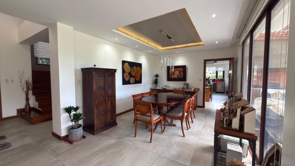 Casa de Venta, Urbanización de Lujo, Sector Hilacril, Tumbaco — imagen 8