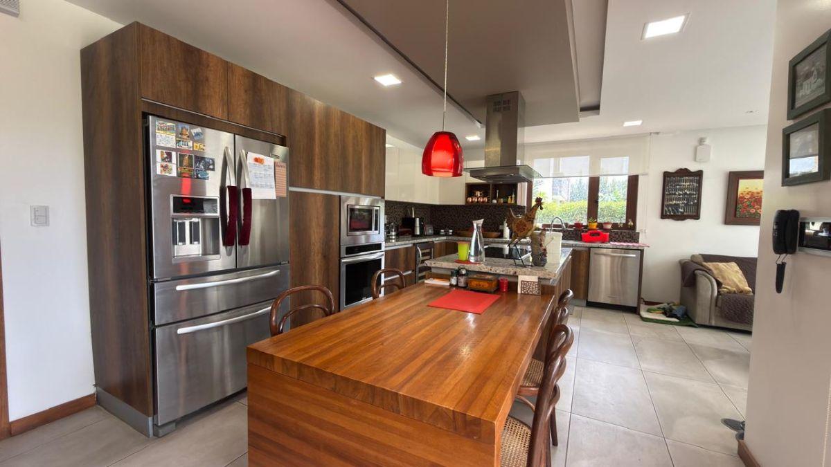 Casa de Venta, Urbanización de Lujo, Sector Hilacril, Tumbaco — imagen 6