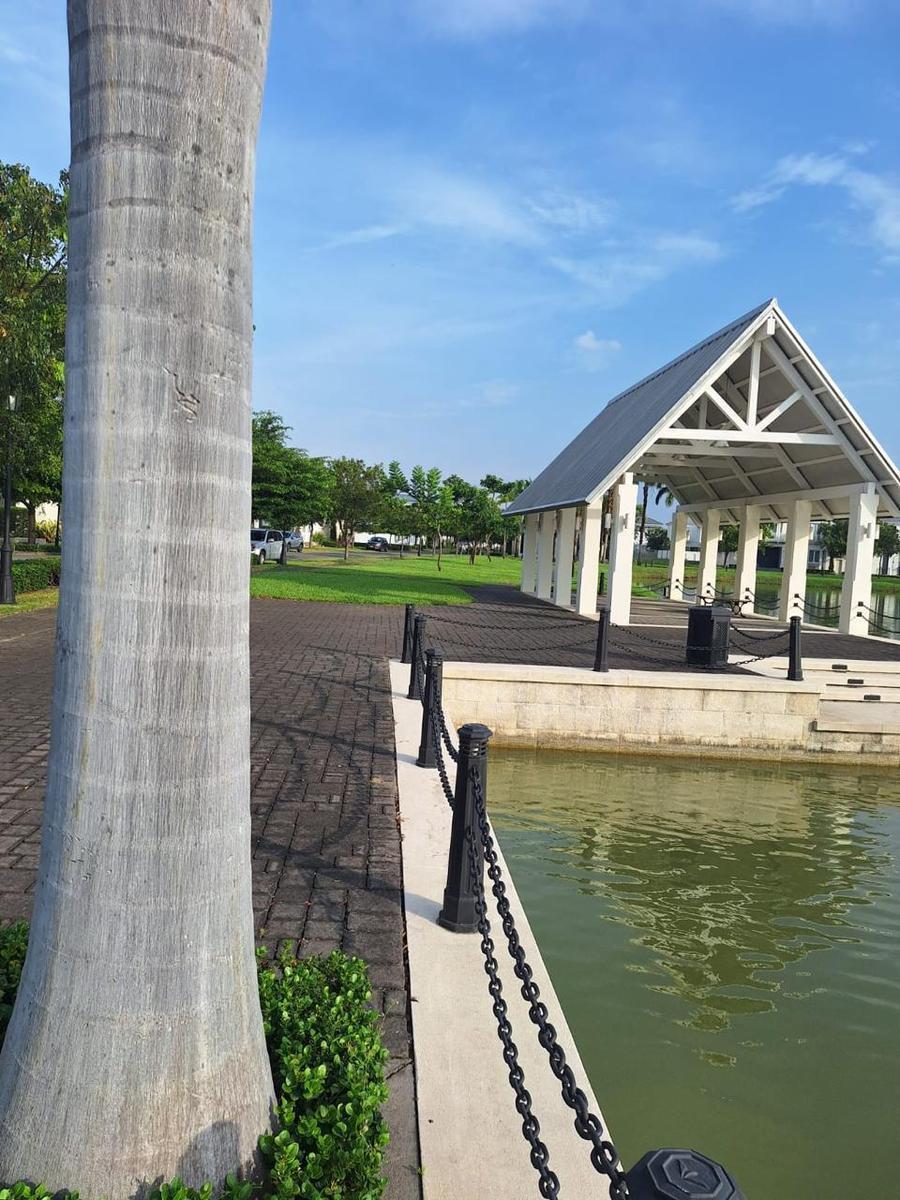 Aires del Batan Hermoso Terreno en Venta Vista Al Lago Central, Guayas — imagen 2
