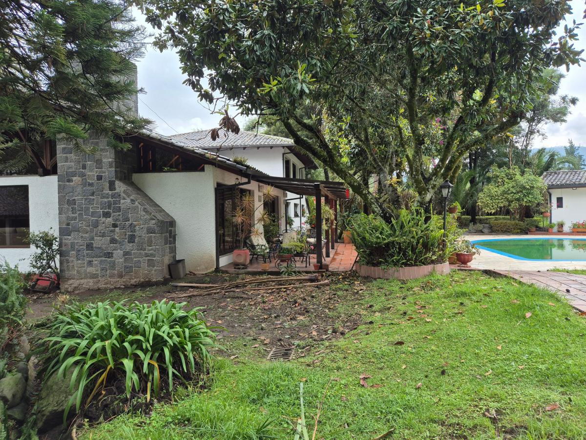 Espectacular Propiedad de 20.590 m² - con Casa de Lujo - La Armenia — imagen 2