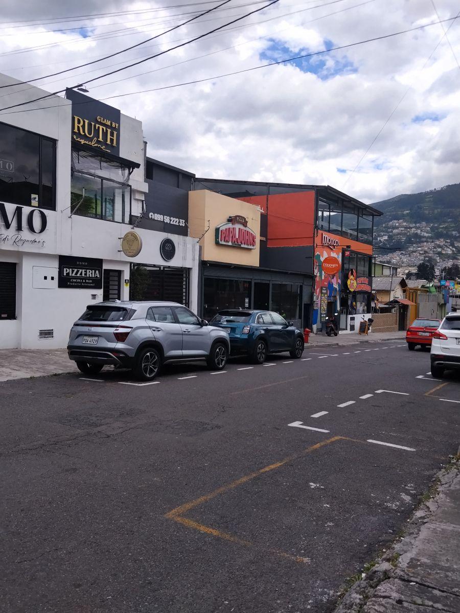 Villa Flora, Calle Gonzalo Dias de Pineda, Vendo Casa 488 m² Construcc. 240 m² Terreno, Muy Comercial — imagen 4