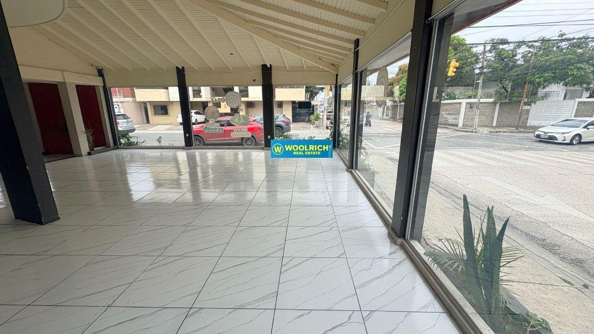 Urdesa, Vendo Casa Rentera, 3 Locales. Corredor Comercial, 480 m², Guayas — imagen 9