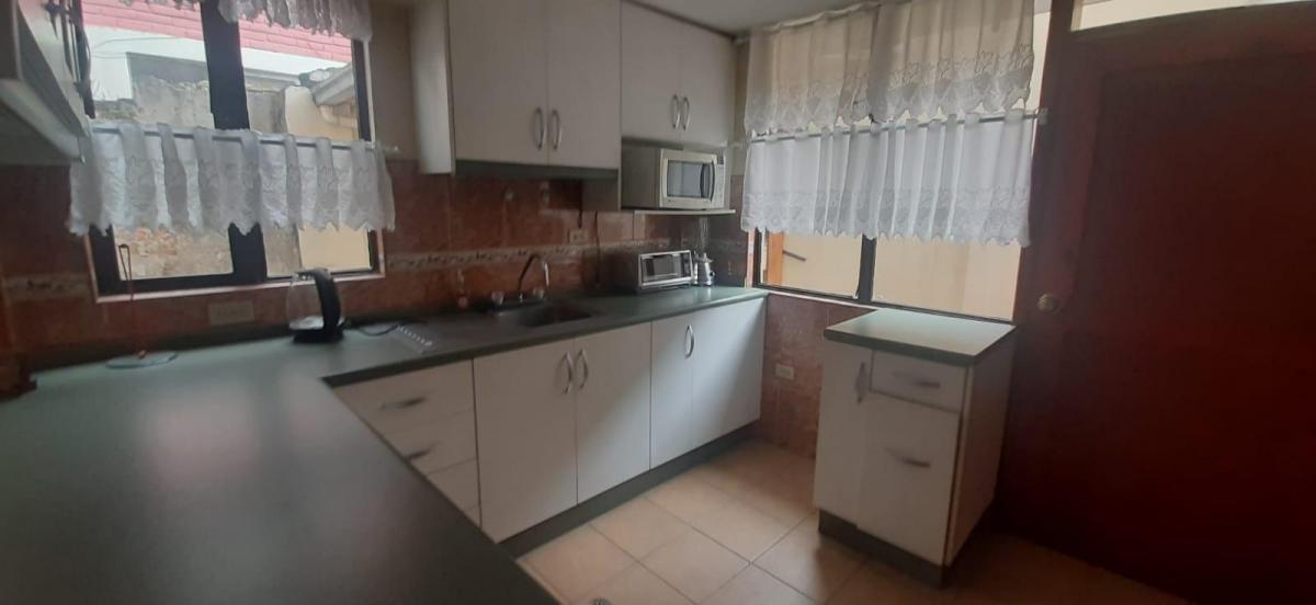 Vendo Departamento con Terraza Sector Selva Alegre — imagen 4