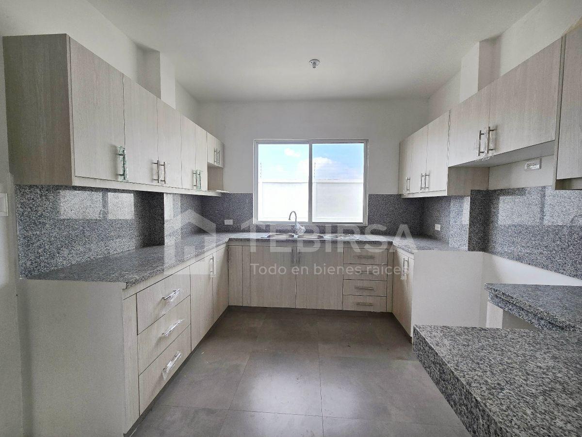 Casa en Venta por Construir, de 4 Dorm. y Amplio Patio - Urb. Porton del Rio, Av Leon Febres Cordero, Guayas — imagen 8