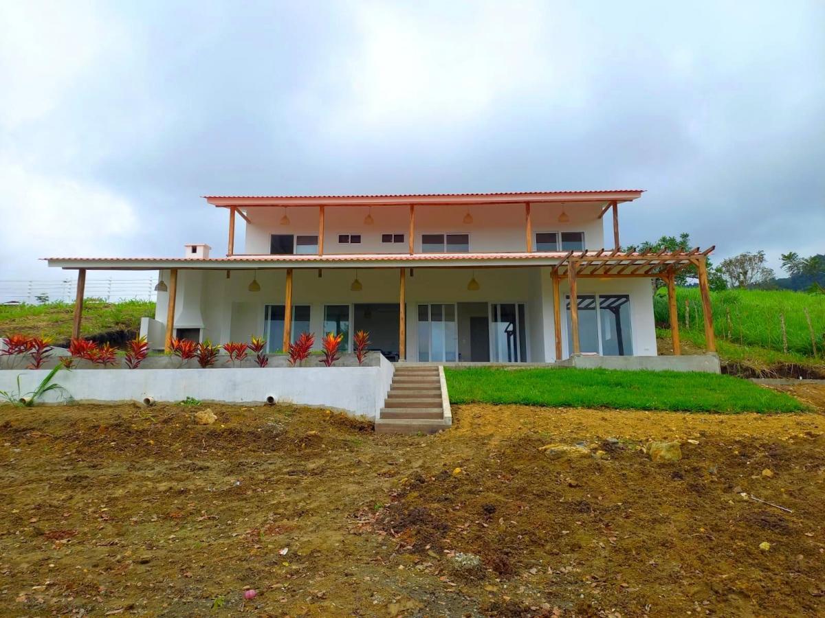 Vendo Espectacular Casa Campestre por Estrenar en Olón Vía San Vicente de Loja — imagen 7