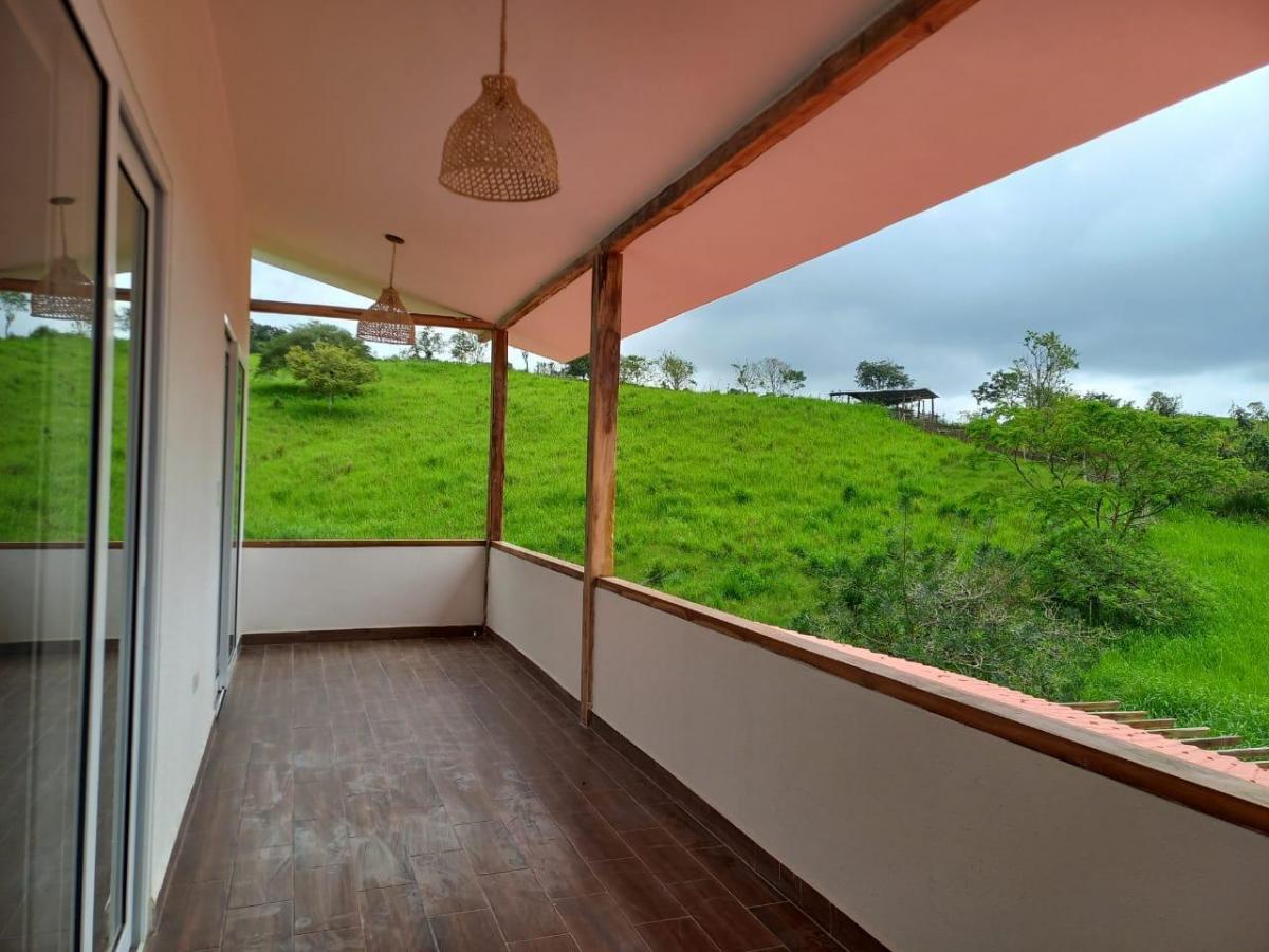 Vendo Espectacular Casa Campestre por Estrenar en Olón Vía San Vicente de Loja — imagen 6