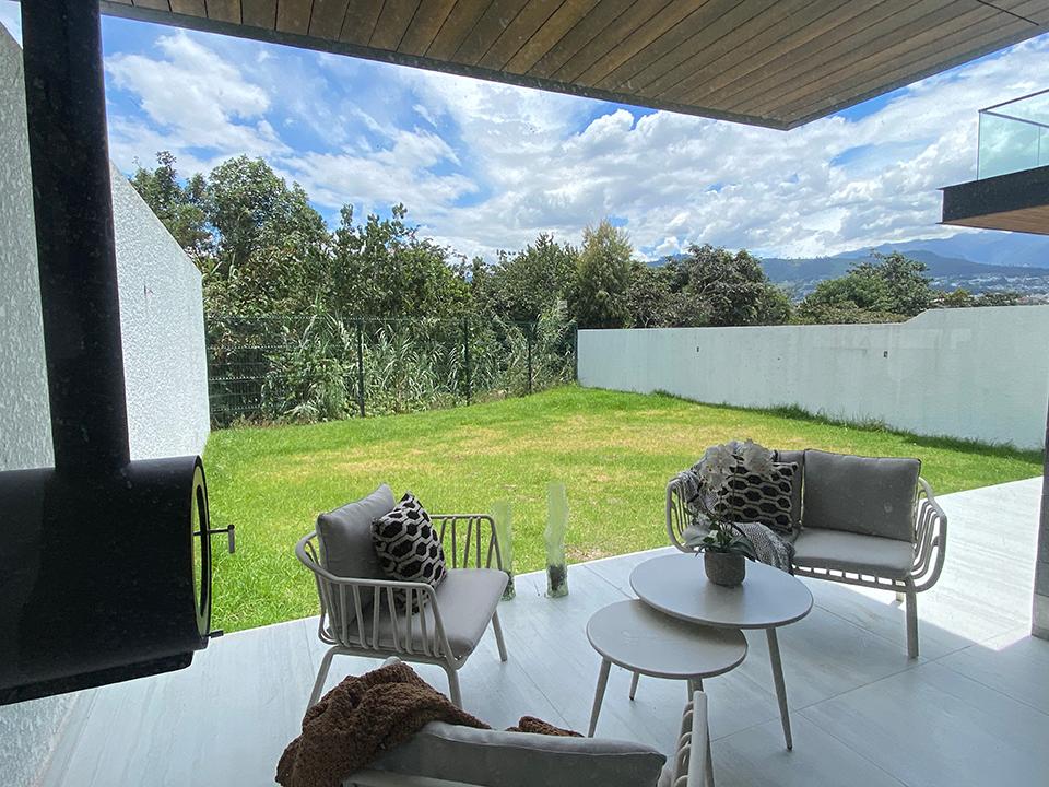 Casa Doble Altura, No Adosada, Acabados de Lujo. Piscina, Gym, Zona Pet, Etc. Ruta Viva. Provincia de Pichincha — imagen 6
