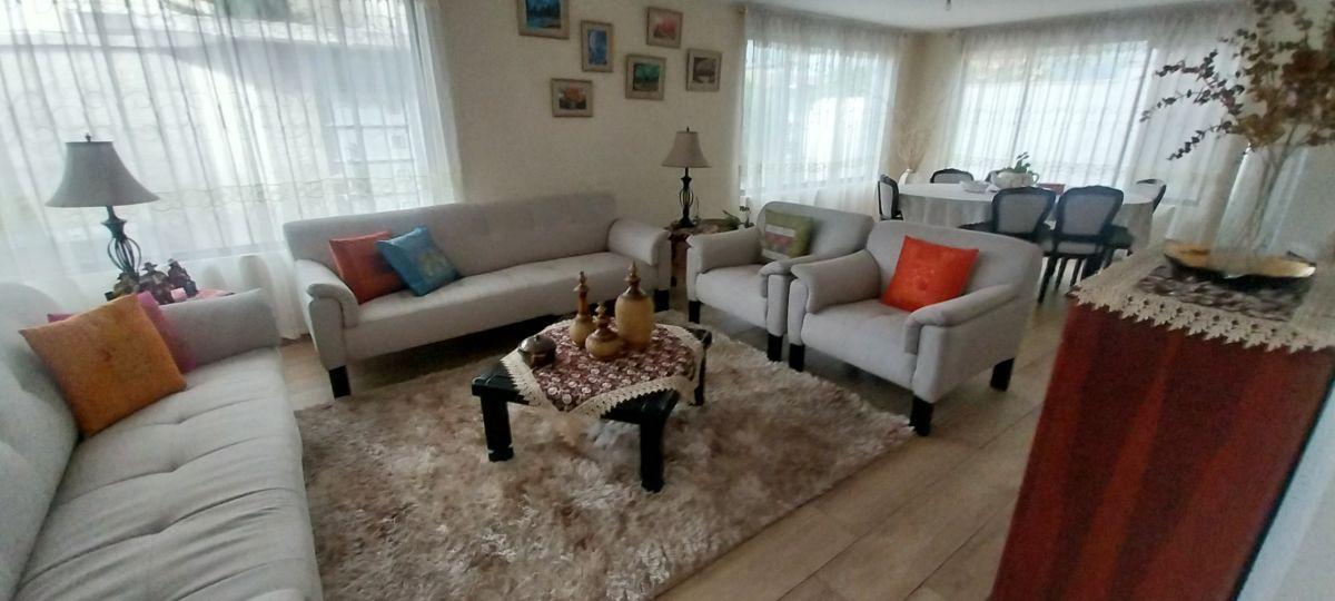 Casa Independiente en Venta - Urb. Las Retamas, Capelo - Amplio Jardín - No Adozada — imagen 4