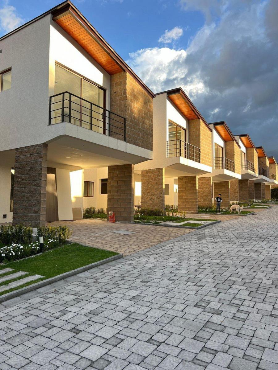 Casas por Estrenar en Venta Valle Los Chillos 194 m — imagen 10