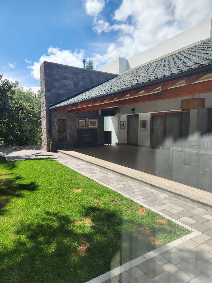 Lujosa Casa de Venta en Cumbaya Urbanizacion Colegio Menor — imagen 8