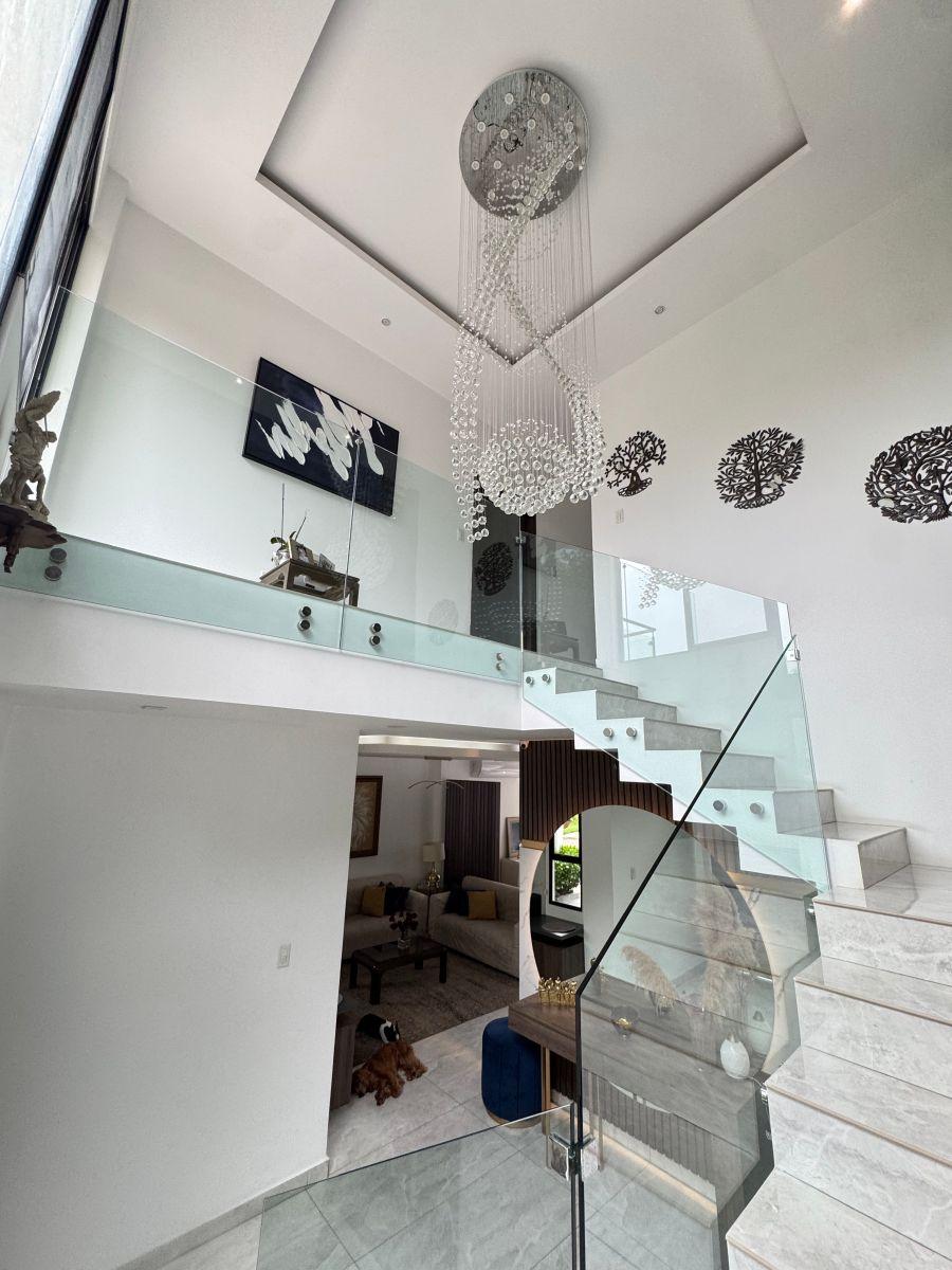 Vendo Moderna, Casa de Diseño en Punta Esmeraldas, 3 Dorm., Piscina, Terraza, Cocina Americana, Guayas — imagen 8