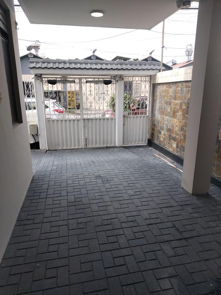 Casa con 160 m² de Terreno y 4 Habitaciones en Venta en Garzota, Guayas — imagen 10